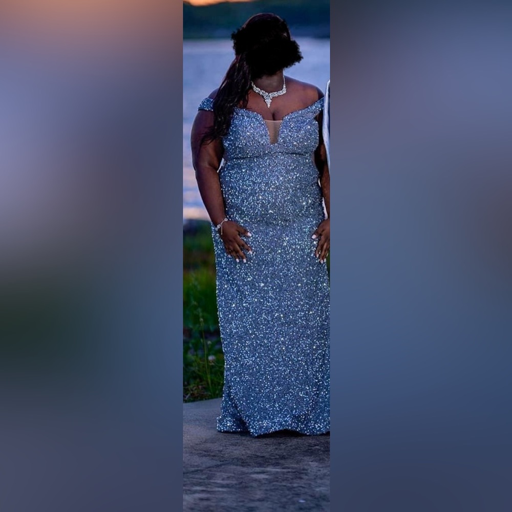 Beautiful Grey Silver Sequin Glitter Plus Size Prom Dress